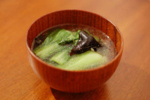 青梗菜と木耳のスープ