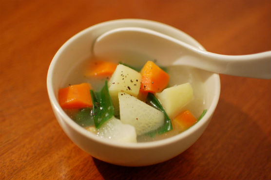 鶏出汁野菜スープ