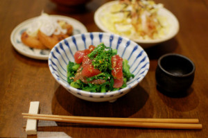 菜の花とまぐろのごま和え
