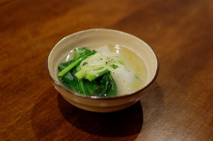 蒸し鶏の茹で汁を使って