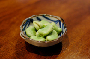 そら豆の塩茹で