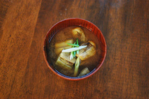 焼きなすの味噌汁