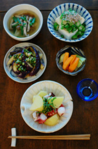 たこじゃが、オクラ奴で晩酌