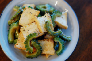 ぬか漬け 肉団子と蕪の味噌汁 坊ちゃんかぼちゃの塩煮 水菜と干しあみエビの煮浸し ゴーヤと油揚げの黒酢炒め