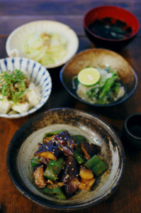 鍋しぎ、おつまみ奴で家飲み