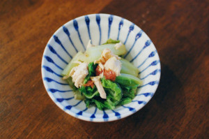 白菜と蒸し鶏の梅和え