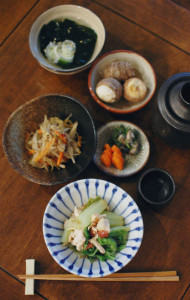 白菜と蒸し鶏の梅和え、きぬかつぎ
