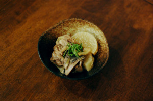 大根とぶりあら煮