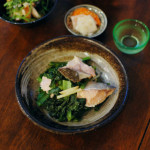 小松菜と塩鮭のオイル蒸し、しいたけと三つ葉のおろし和え献立。