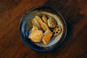 秋鮭とれんこんの黒酢照り焼き