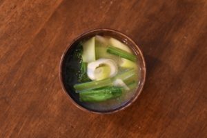 小松菜とねぎの味噌汁